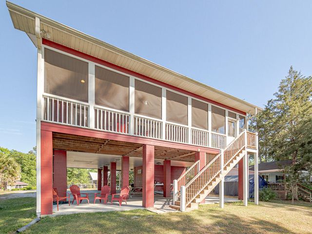 1296 Levi Street, Manning, SC 29102
