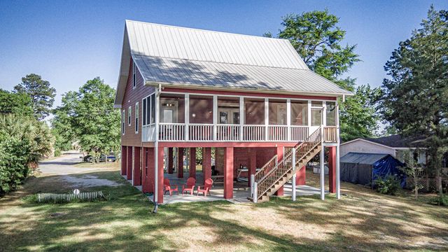 1296 Levi Street, Manning, SC 29102
