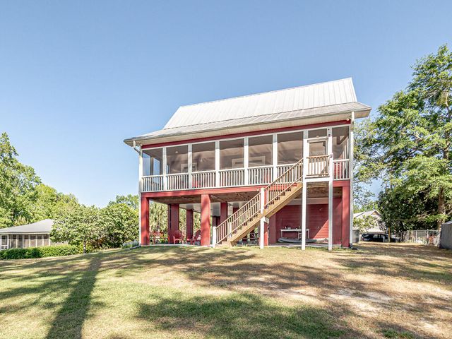 1296 Levi Street, Manning, SC 29102