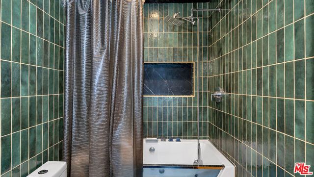 14104 W Chapparel Lane, Van Nuys, CA 91405