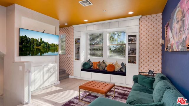 14104 W Chapparel Lane, Van Nuys, CA 91405