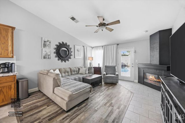 10720 Anacostia Way, Bakersfield, CA 93311