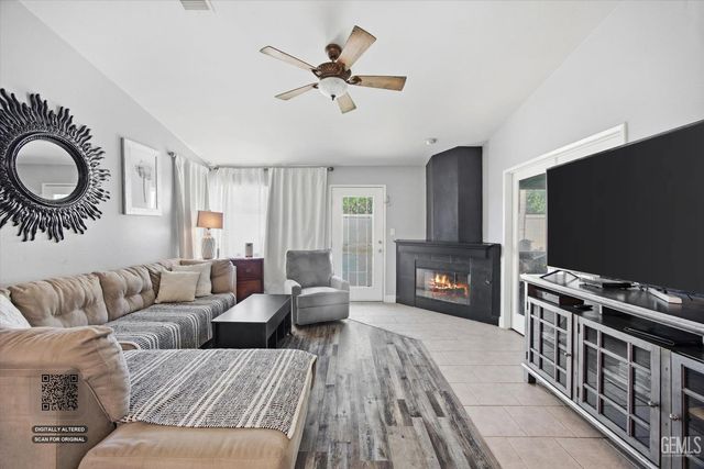 10720 Anacostia Way, Bakersfield, CA 93311