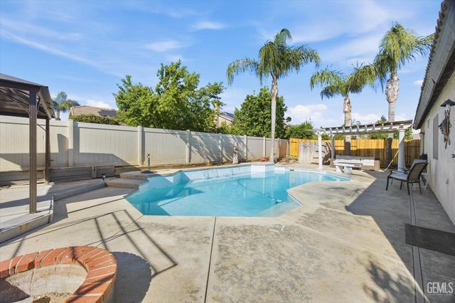 10720 Anacostia Way, Bakersfield, CA 93311