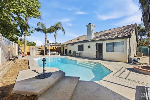 10720 Anacostia Way, Bakersfield, CA 93311