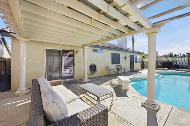 10720 Anacostia Way, Bakersfield, CA 93311