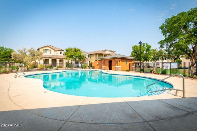 1677 E Elgin Street, Gilbert, AZ 85295