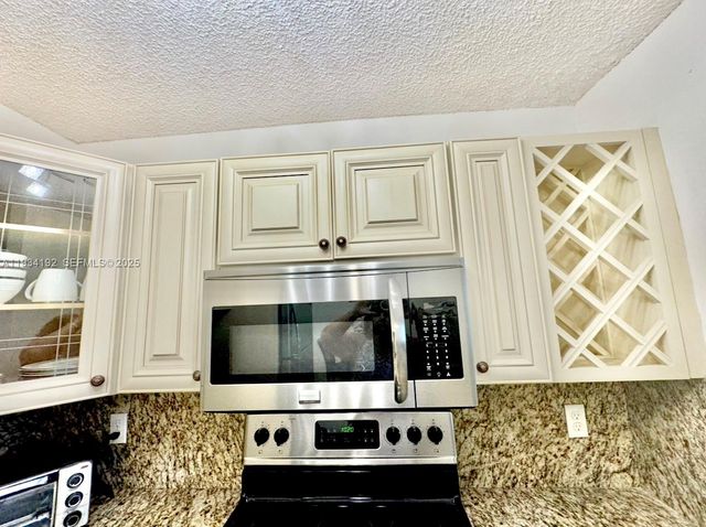 900 Atlantic Shores Blvd 126, Hallandale Beach, FL 33009