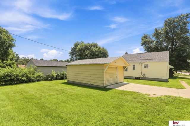 3264 Madison Street, Omaha, NE 68107