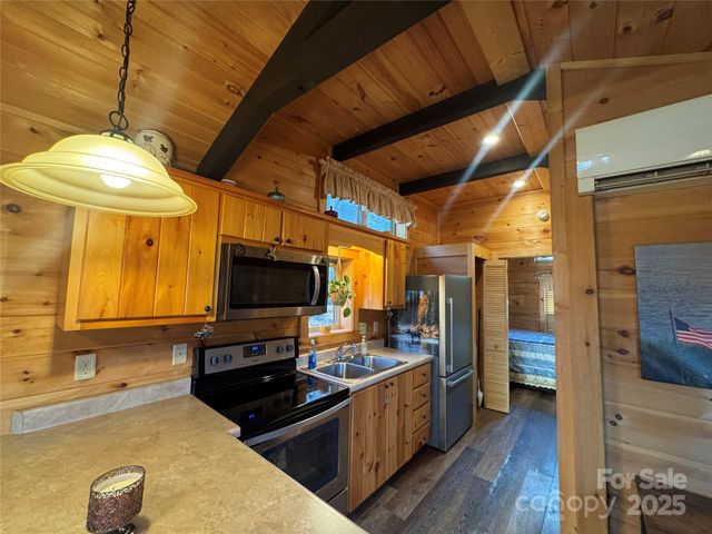 9 Candyland Court, Candler, NC 28715