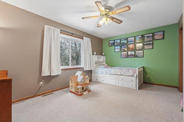 7886 Dempsey Way, Inver Grove Heights, MN 55076