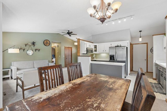 7886 Dempsey Way, Inver Grove Heights, MN 55076