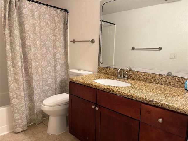 5120 CONROY ROAD 523, Orlando, FL 32811