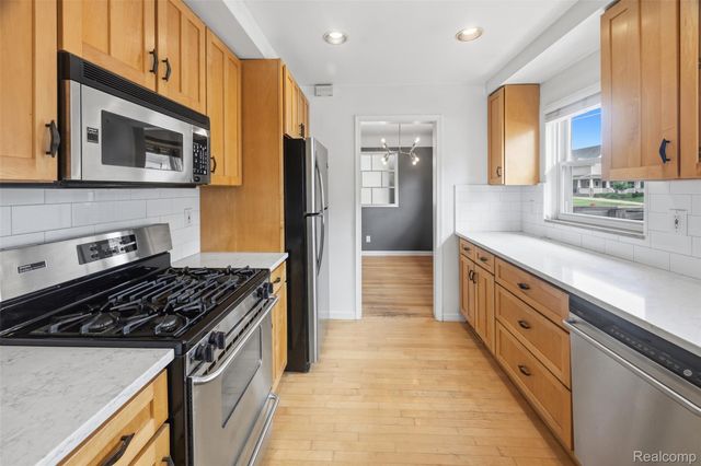 236 Englewood Avenue, Royal Oak, MI 48073
