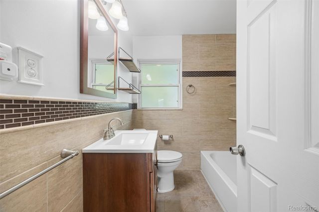 236 Englewood Avenue, Royal Oak, MI 48073