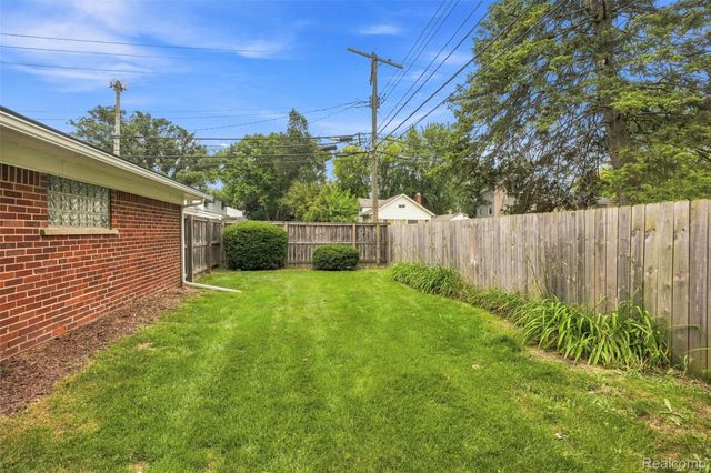 236 Englewood Avenue, Royal Oak, MI 48073