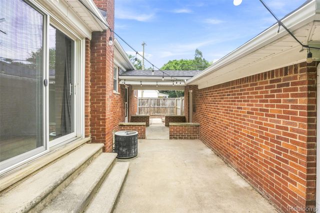 236 Englewood Avenue, Royal Oak, MI 48073