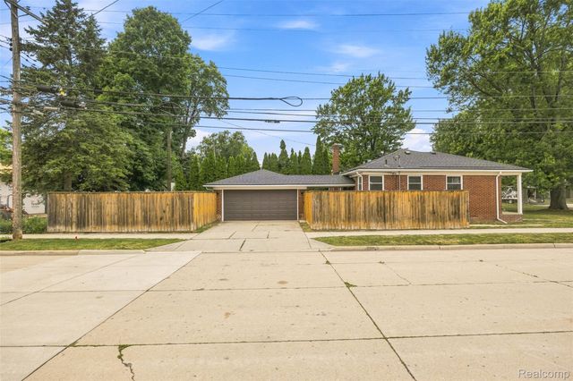 236 Englewood Avenue, Royal Oak, MI 48073