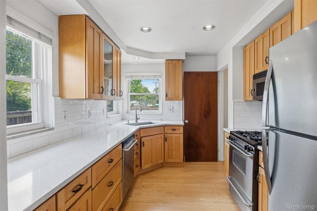 236 Englewood Avenue, Royal Oak, MI 48073