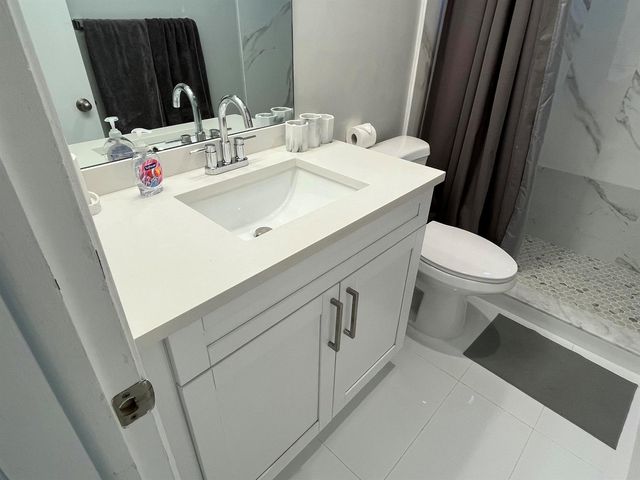 1821 NE 62nd Street 411, Fort Lauderdale, FL 33308