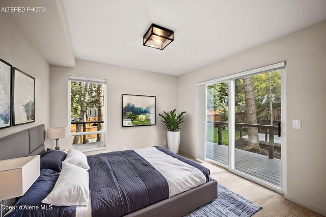 2885 E Point Hayden DR, Hayden Lake, ID 83835
