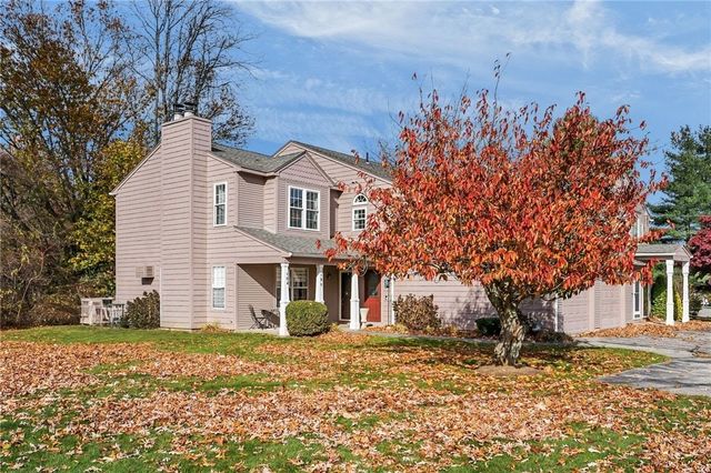 15 Nipmuc Trail A, North Providence, RI 02904