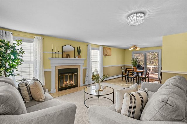 15 Nipmuc Trail A, North Providence, RI 02904