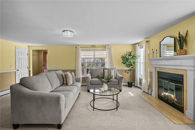 15 Nipmuc Trail A, North Providence, RI 02904