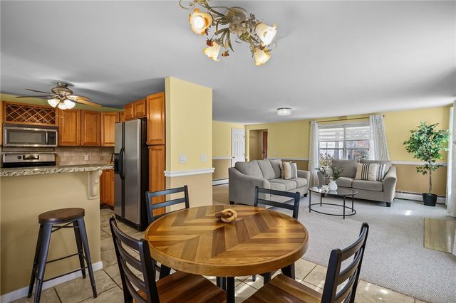 15 Nipmuc Trail A, North Providence, RI 02904