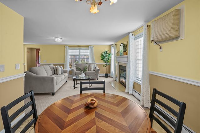 15 Nipmuc Trail A, North Providence, RI 02904