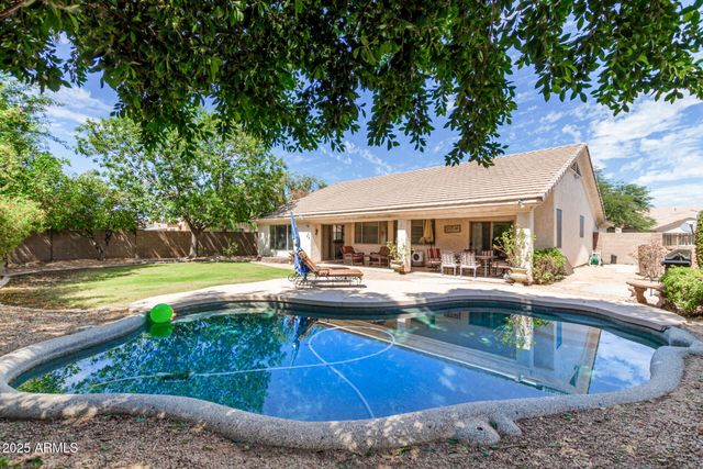 5203 E WALLACE Avenue, Scottsdale, AZ 85254