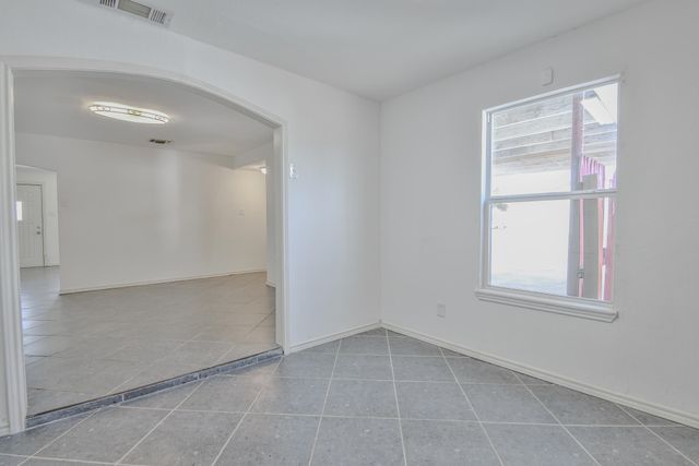 2620 42nd Street, Lubbock, TX 79413