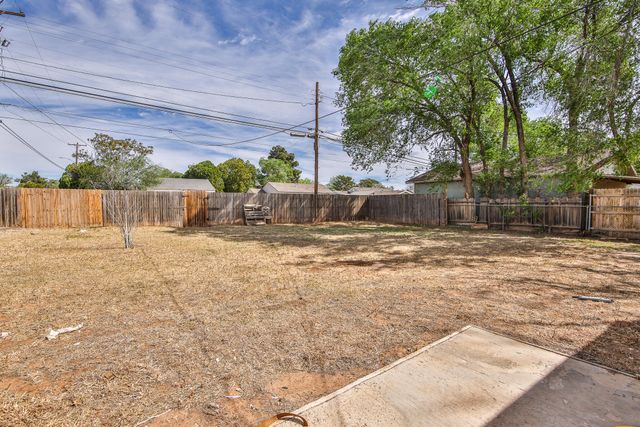 2620 42nd Street, Lubbock, TX 79413