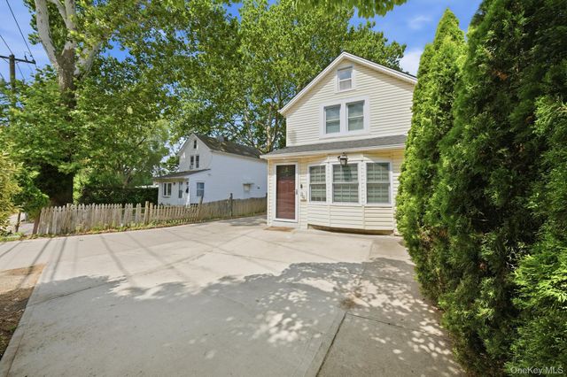 89 Harbor Road, Port Washington, NY 11050