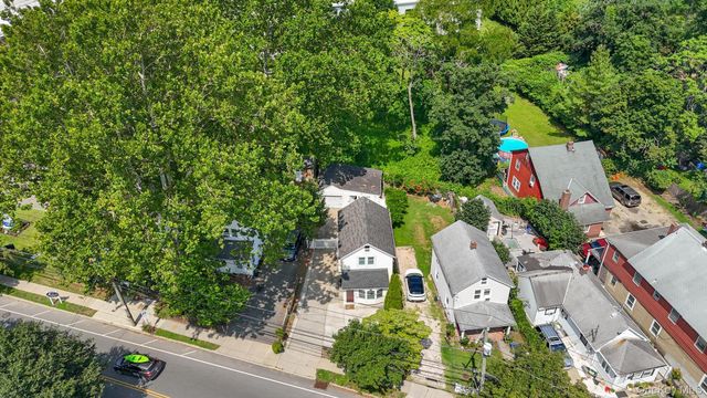 89 Harbor Road, Port Washington, NY 11050