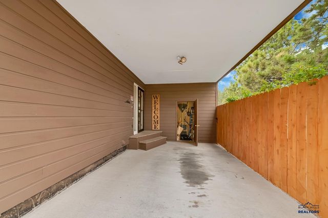 4819 STONEY BROOK CT, Rapid City, SD 57702