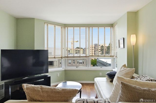 750 Van Ness Avenue 805, San Francisco, CA 94102