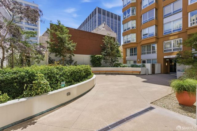 750 Van Ness Avenue 805, San Francisco, CA 94102