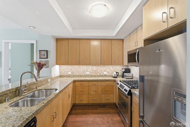 750 Van Ness Avenue 805, San Francisco, CA 94102