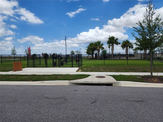 751 RICHMOND ESTATE AVENUE, Haines City, FL 33844