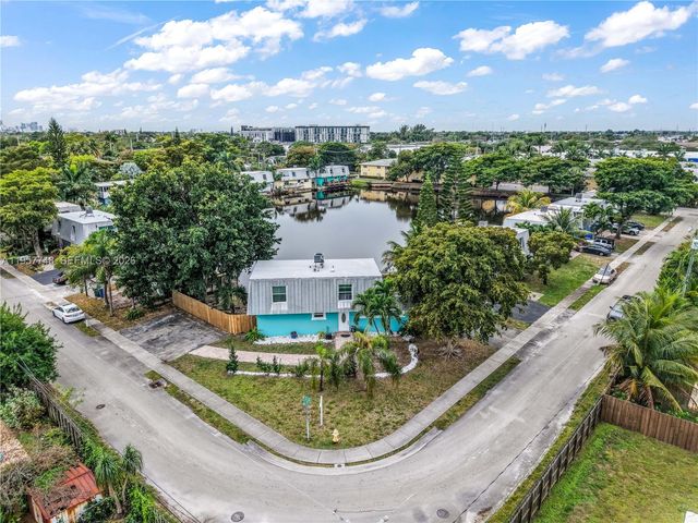 4081 NE 14th Ave, Oakland Park, FL 33334