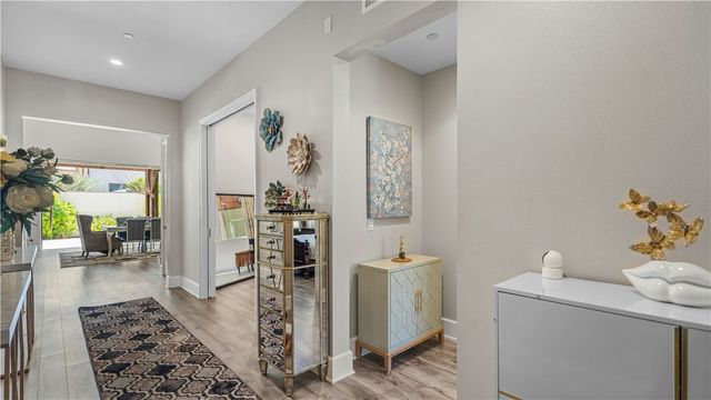 112 Green Rdg, Irvine, CA 92602