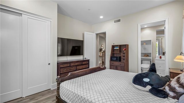 112 Green Rdg, Irvine, CA 92602