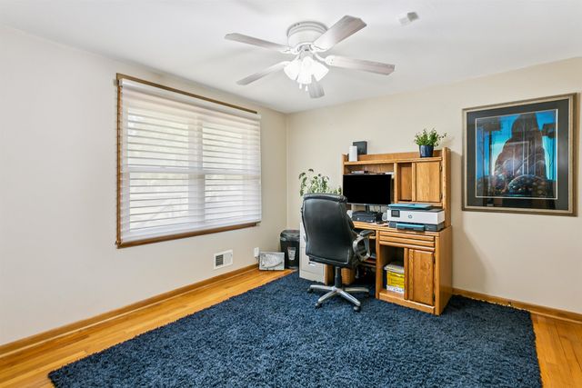 6900 W Hollywood, Wichita, KS 67215