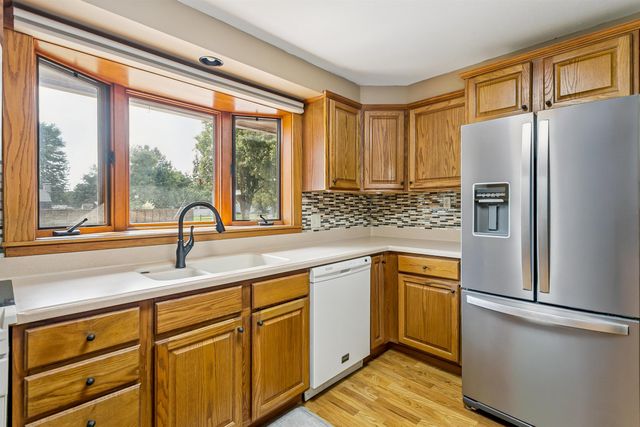 6900 W Hollywood, Wichita, KS 67215