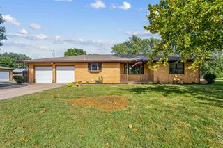 6900 W Hollywood, Wichita, KS 67215