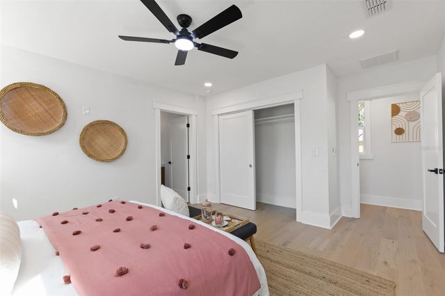 1610 15TH STREET N, St Petersburg, FL 33704