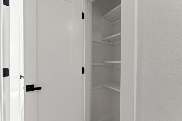 1610 15TH STREET N, St Petersburg, FL 33704