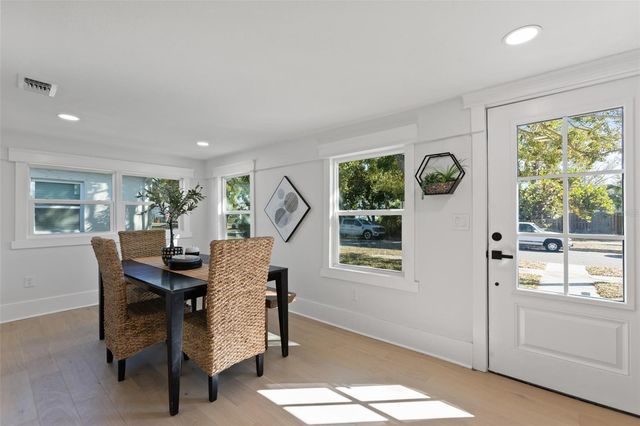 1610 15TH STREET N, St Petersburg, FL 33704