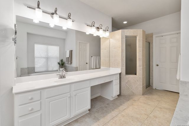 26022 Silver Cloud, San Antonio, TX 78260